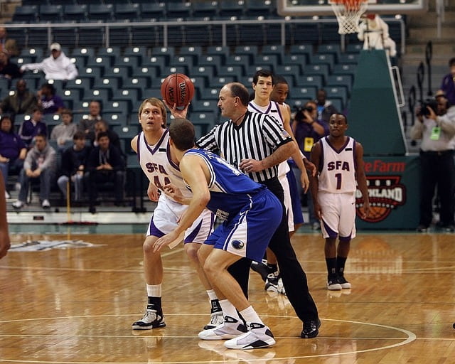 Pourquoi les arbitres sont essentiels au basket